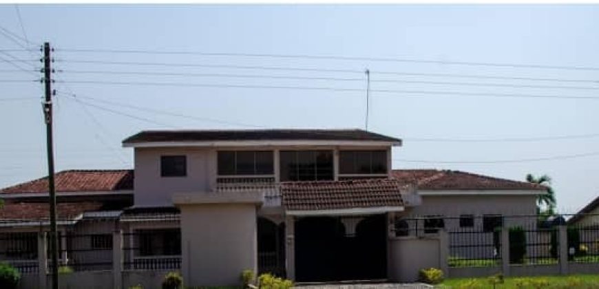 SEVEN (7) EN-SUITE BEDROOMS FAMILY HOME