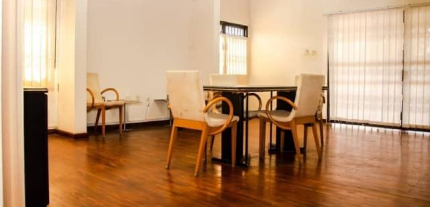 SEVEN (7) EN-SUITE BEDROOMS FAMILY HOME