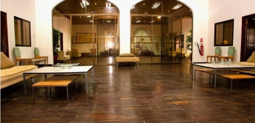 SEVEN (7) EN-SUITE BEDROOMS FAMILY HOME