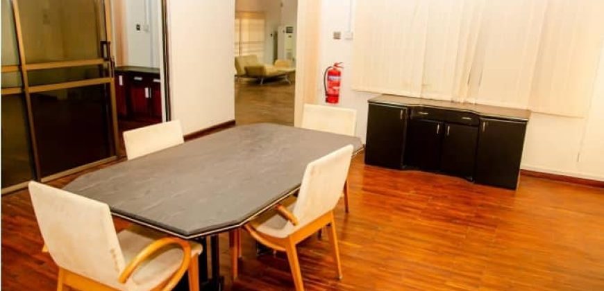 SEVEN (7) EN-SUITE BEDROOMS FAMILY HOME