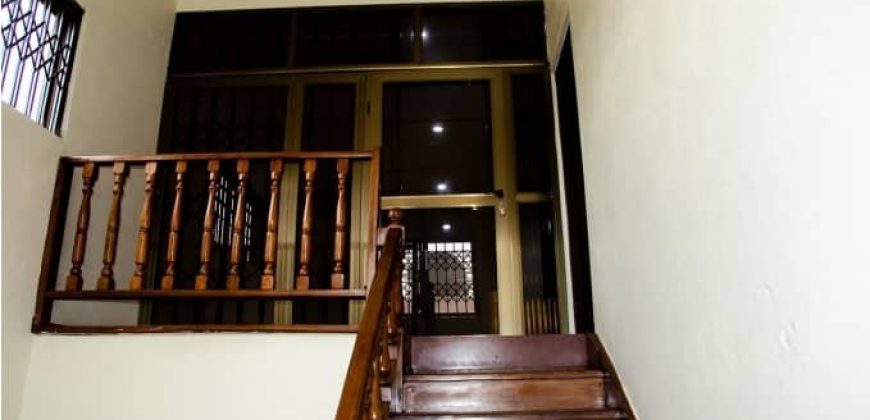 SEVEN (7) EN-SUITE BEDROOMS FAMILY HOME